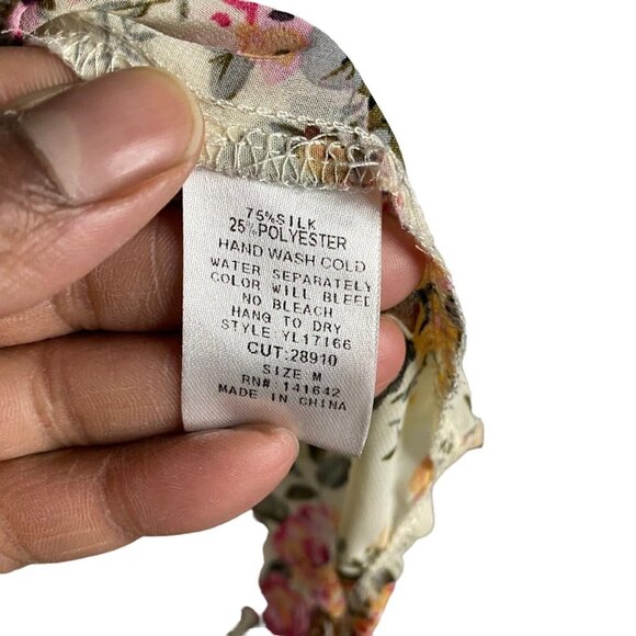 Ya Los Angeles Women's Floral 3/4 Rolled Up Sleeve Silk Top - Picture 6 of 8